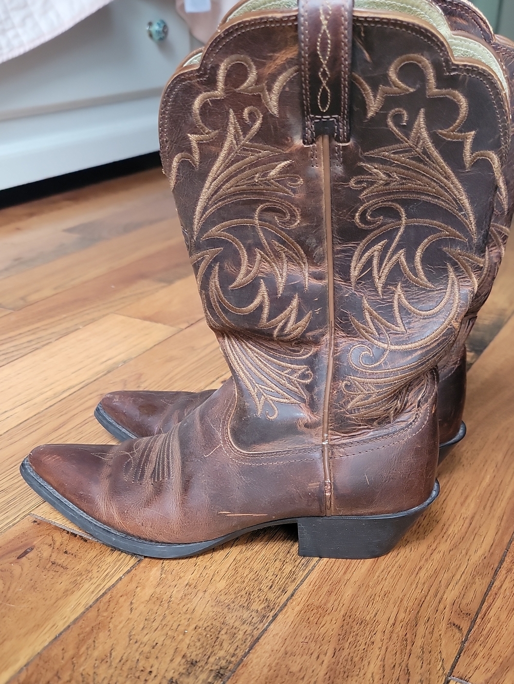 Ariat Brown Leather Western Cowboy Boots - Brown 8 1/2